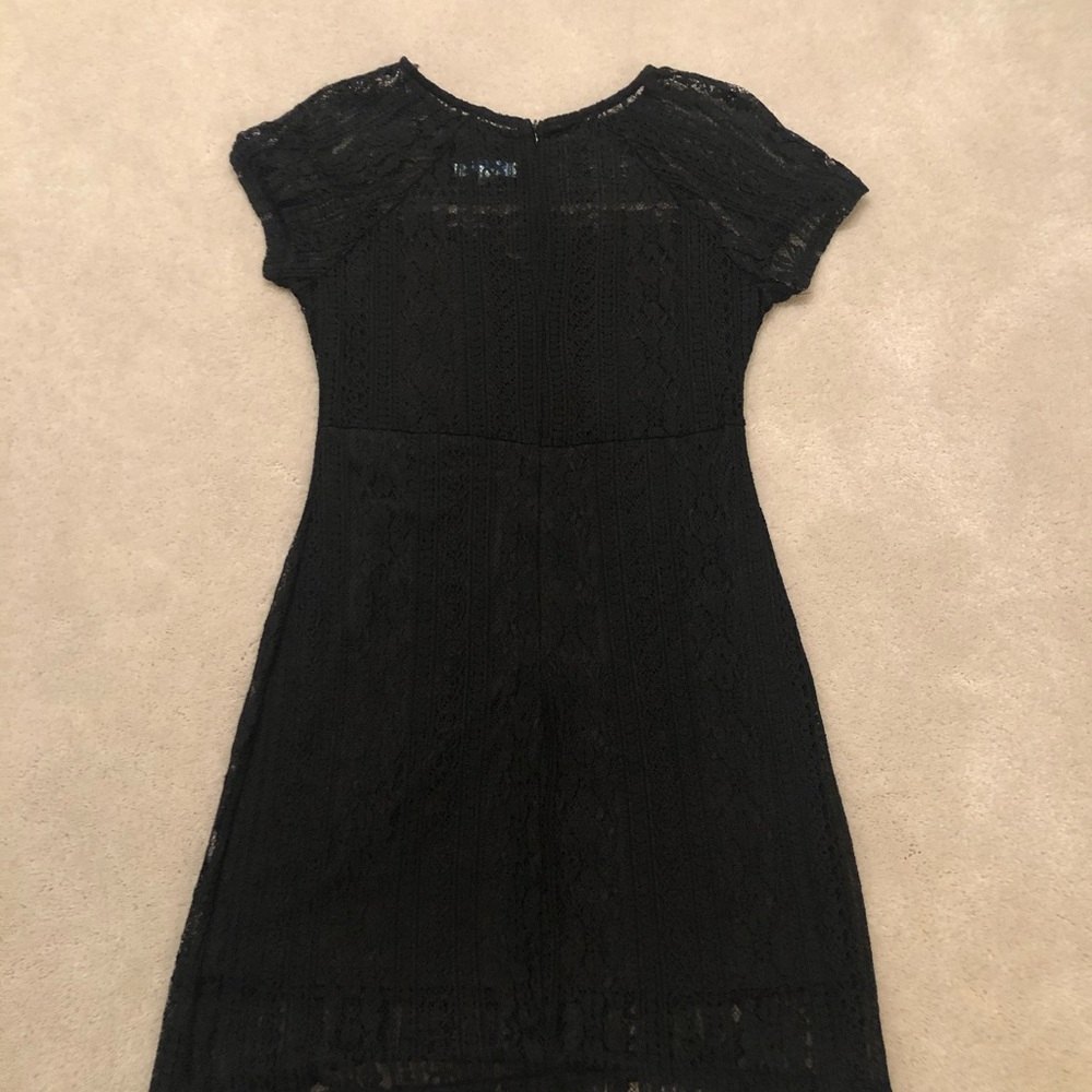 Lace Dress - Picture 5 of 8